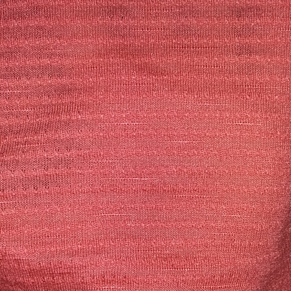 loose fitted crop top - Picture 3 of 3